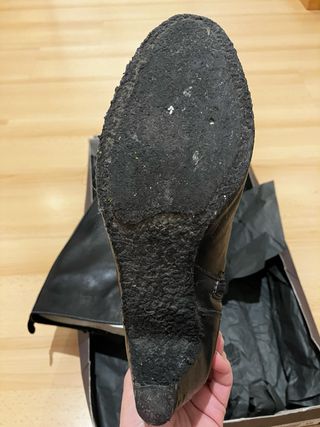 Botas altas de piel negras