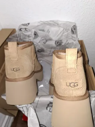 Botines UGG Beige Plataforma