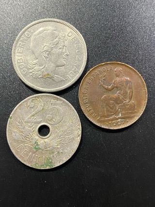 Moneda 2 pts Euskadi 1937, 50 cts del 37 y 25 de27