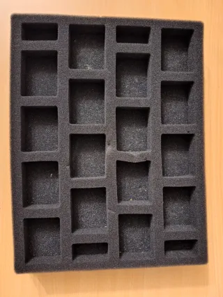 Espuma para transporte de miniaturas