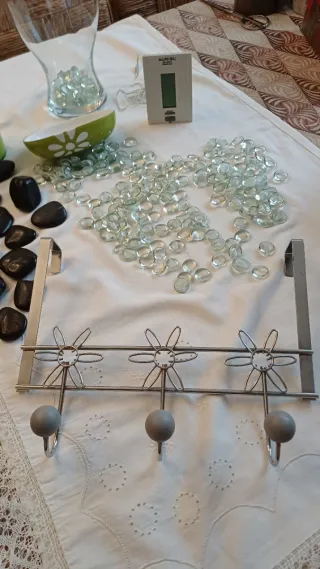 Lote baño: piedras, vasos y adornos