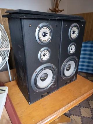 Torre de música Pioneer