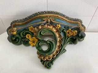 Ménsula decorativa pintada a mano