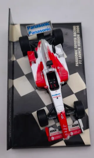 PANASONIC TOYOTA RACING F1 LAUNCH VERSION 2004