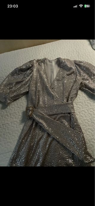 Vestido plateado mujer