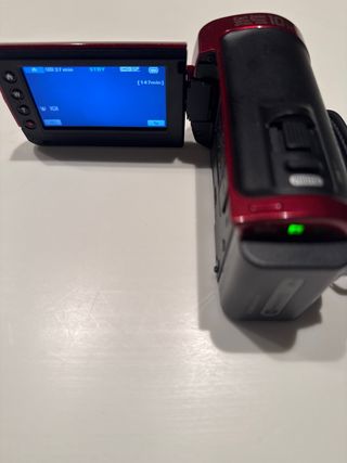 Videocámara Sony Handycam HDR-CX105 Roja
