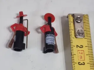 Lote 2 Cajas metálicas y Botellita Tio Pepe.