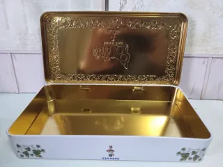 Lote 2 Cajas metálicas y Botellita Tio Pepe.