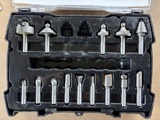 Makita RT0700CX2J con extras