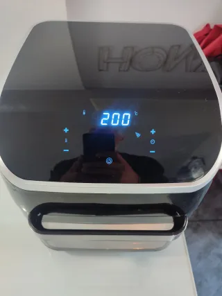 Freidora de aire con accesorios