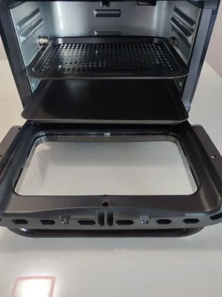 Freidora de aire con accesorios