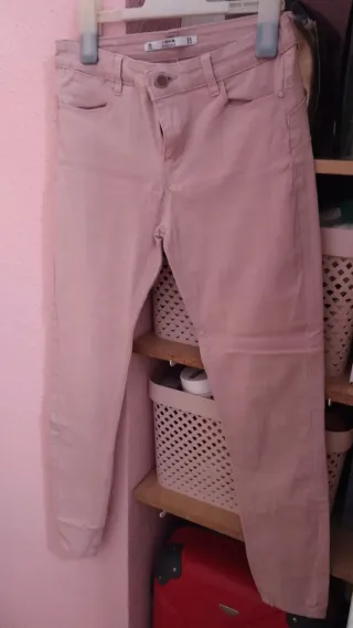 Pantalón vaquero rosa talla XS
