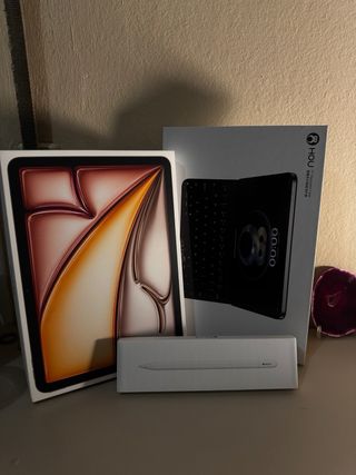 iPad Air 11” 128GB + Apple Pencil + Teclado