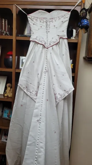 Vestido de Novia Palabra de Honor Bordado