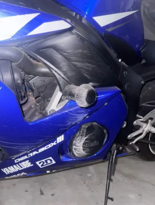 Yamaha R6.