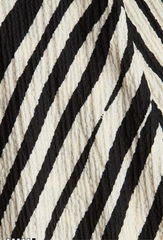 Vestido cruzado H&M estampado hojas PREMAMÁ