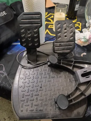 Volante Thrustmaster PS4