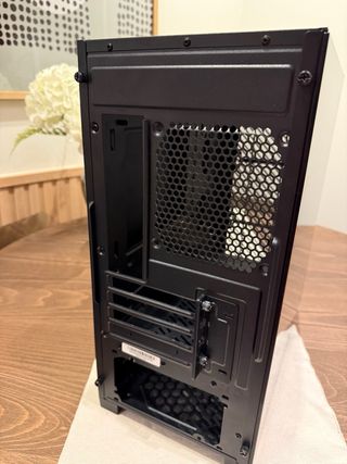 Caja PC Gaming Cooler Master Elite 301