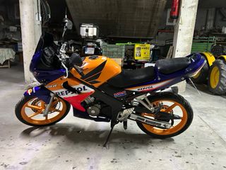 Honda CBR125R Repsol Sportbike