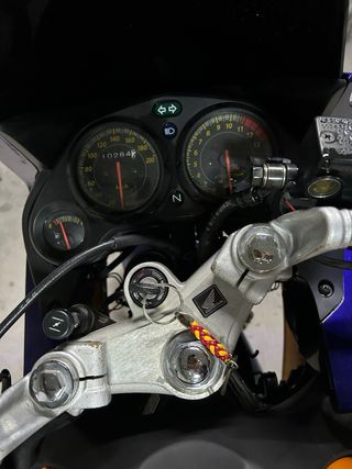 Honda CBR125R Repsol Sportbike