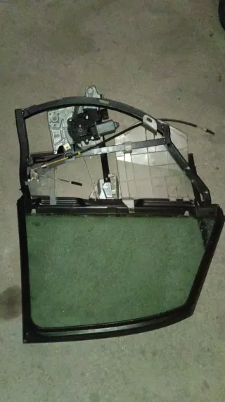 Cristallo e alzacristalli per porta posteriore sinistra Audi
