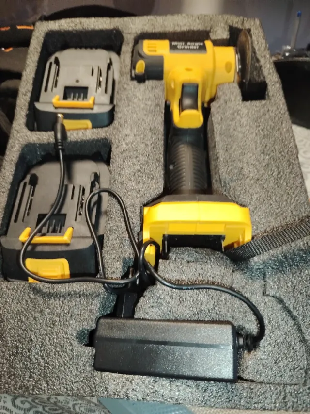 Kit Mini Amoladora Angular Inalámbrica