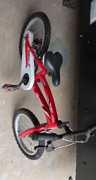 Bicicleta infantil roja 16 Speed