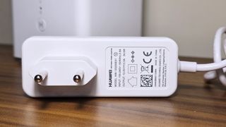 Router Huawei 4G+ B628 (SIM CARD) 600mbps - Livre