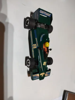 Coche Scalextric verde Alfa Romeo Brabham bt-46