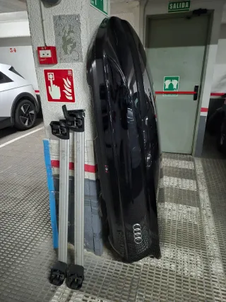 Baúl Cofre portaequipajes Audi. Marca Thule.