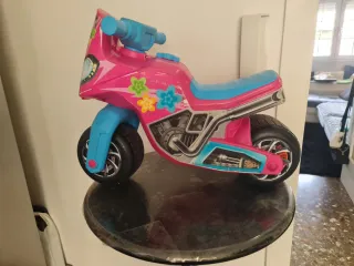Moto correpasillos rosa y azul
