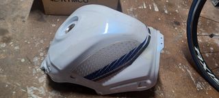 Depósito Gasolina Suzuki GSXS 750