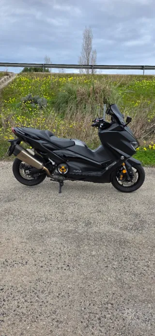 YAMAHA TMAX 560 TECHMAX