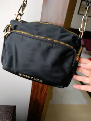 Bolso Negro BIMBA Y LOLA Dorado