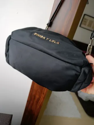 Bolso Negro BIMBA Y LOLA Dorado