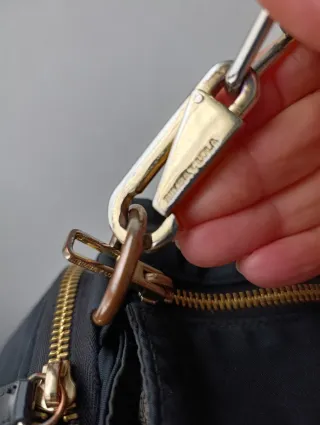 Bolso Negro BIMBA Y LOLA Dorado