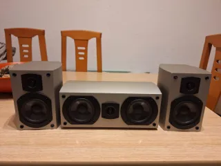 DENON altavoces(3 unidades)gran calidad de sonido