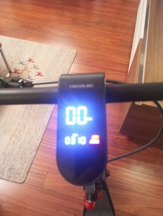 Patinete Cecotec casi nuevo