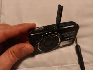 Cámara Digital Sony Cyber-shot DSC-W630