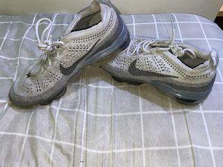 Nike Vapormax grises y blancas