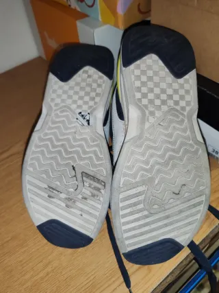 Zapatillas Puma Azul y Amarillo Talla 36