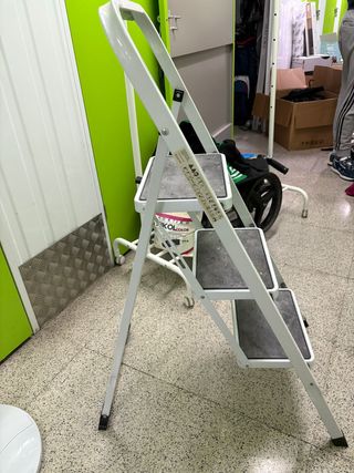 Escalera plegable 3 peldaños