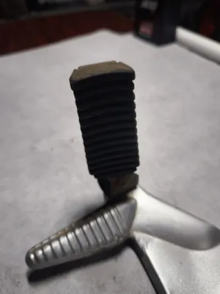 Posapie Aprilia Pegaso 650