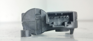 MOTOR APERTURA TRAMPILLAS CLIMATIZADOR AUDI A4 AV