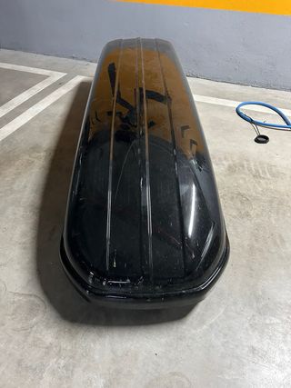 Cofre de techo para coche. Portaequipajes.