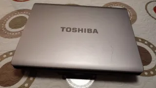 Portátil Toshiba Satellite L300