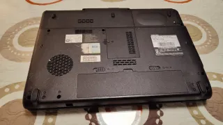 Portátil Toshiba Satellite L300