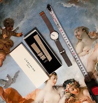 Reloj plateado redondo analógico mujer hombre