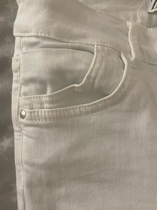 Vaqueros Zara Blancos