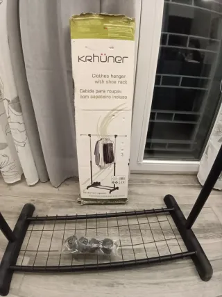 Perchero Metálico con Zapatero  10 euros unidad